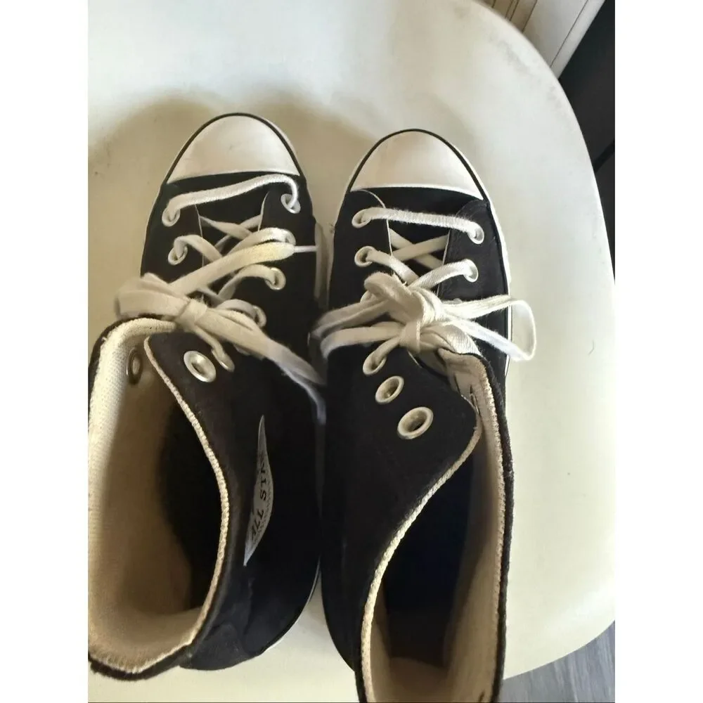 Converse women chuck